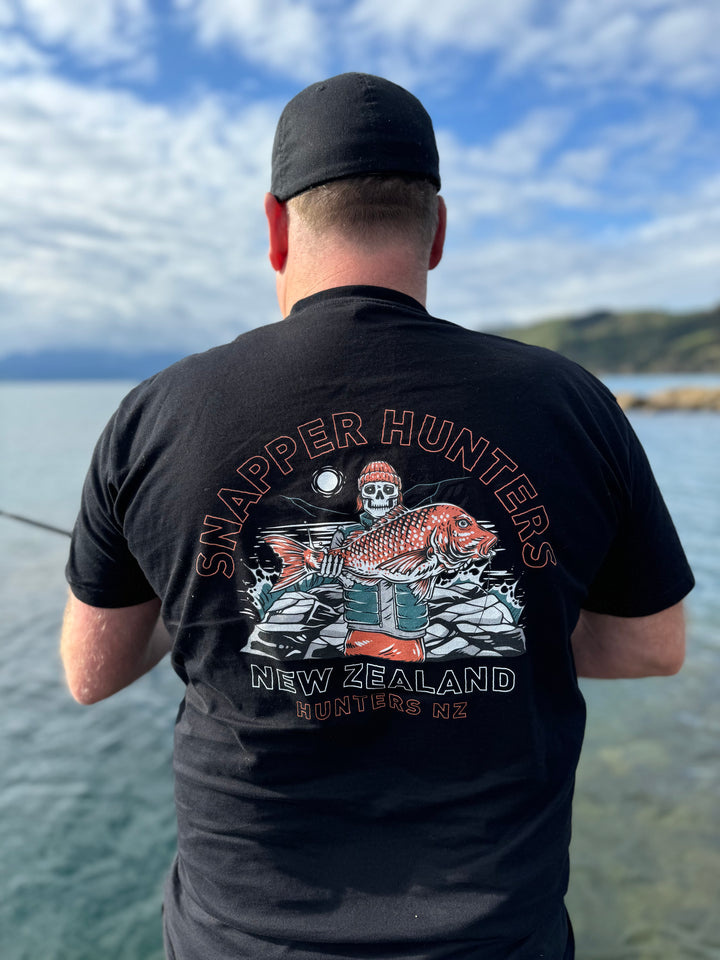 Snapper Hunters Mens Tee